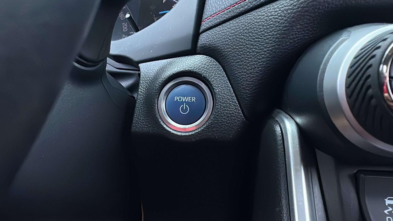 2021 Toyota RAV4 Prime SE Photo