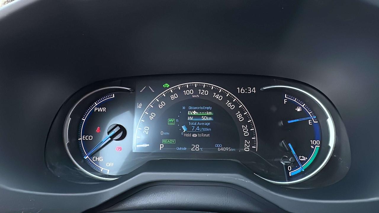 2021 Toyota RAV4 Prime SE Photo
