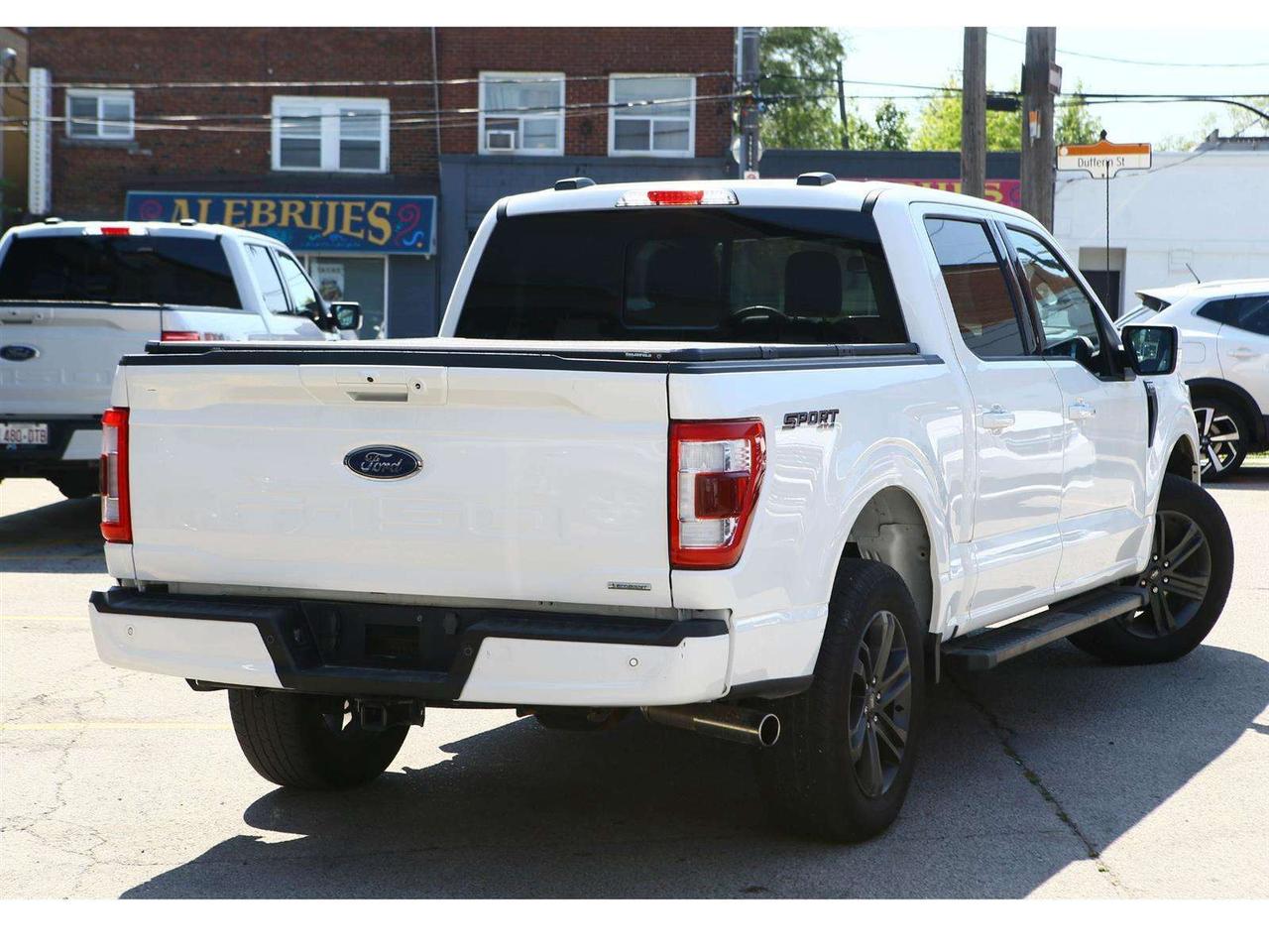 2023 Ford F-150 Lariat SuperCrew 6.5-ft. 4WD Photo5