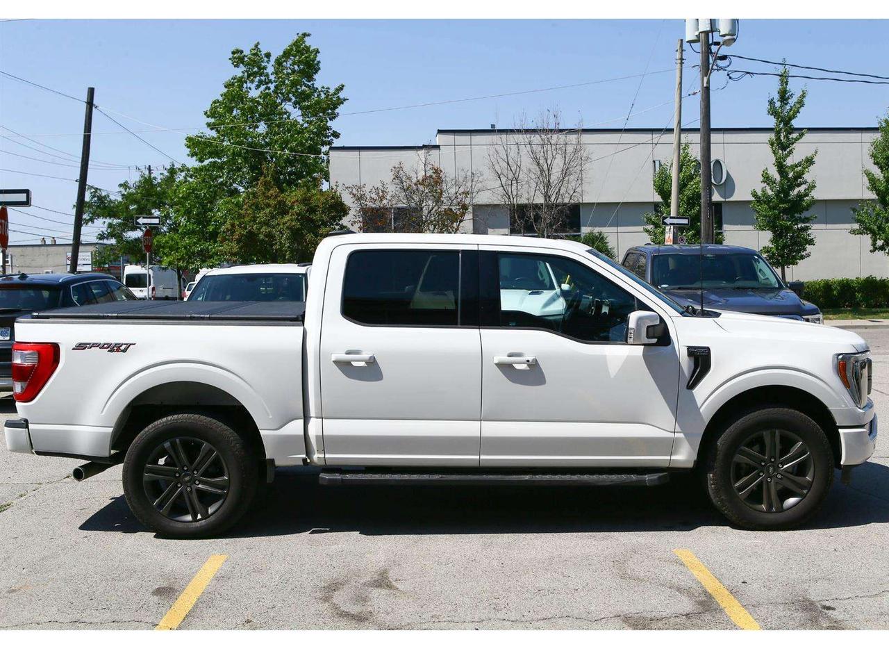 2023 Ford F-150 Lariat SuperCrew 6.5-ft. 4WD Photo4