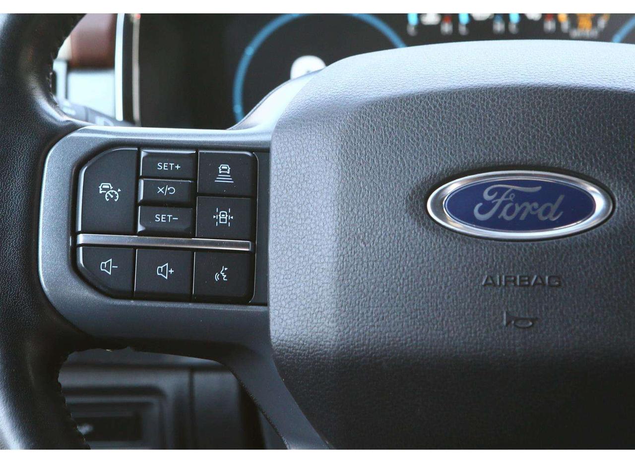 2023 Ford F-150 Lariat SuperCrew 6.5-ft. 4WD Photo
