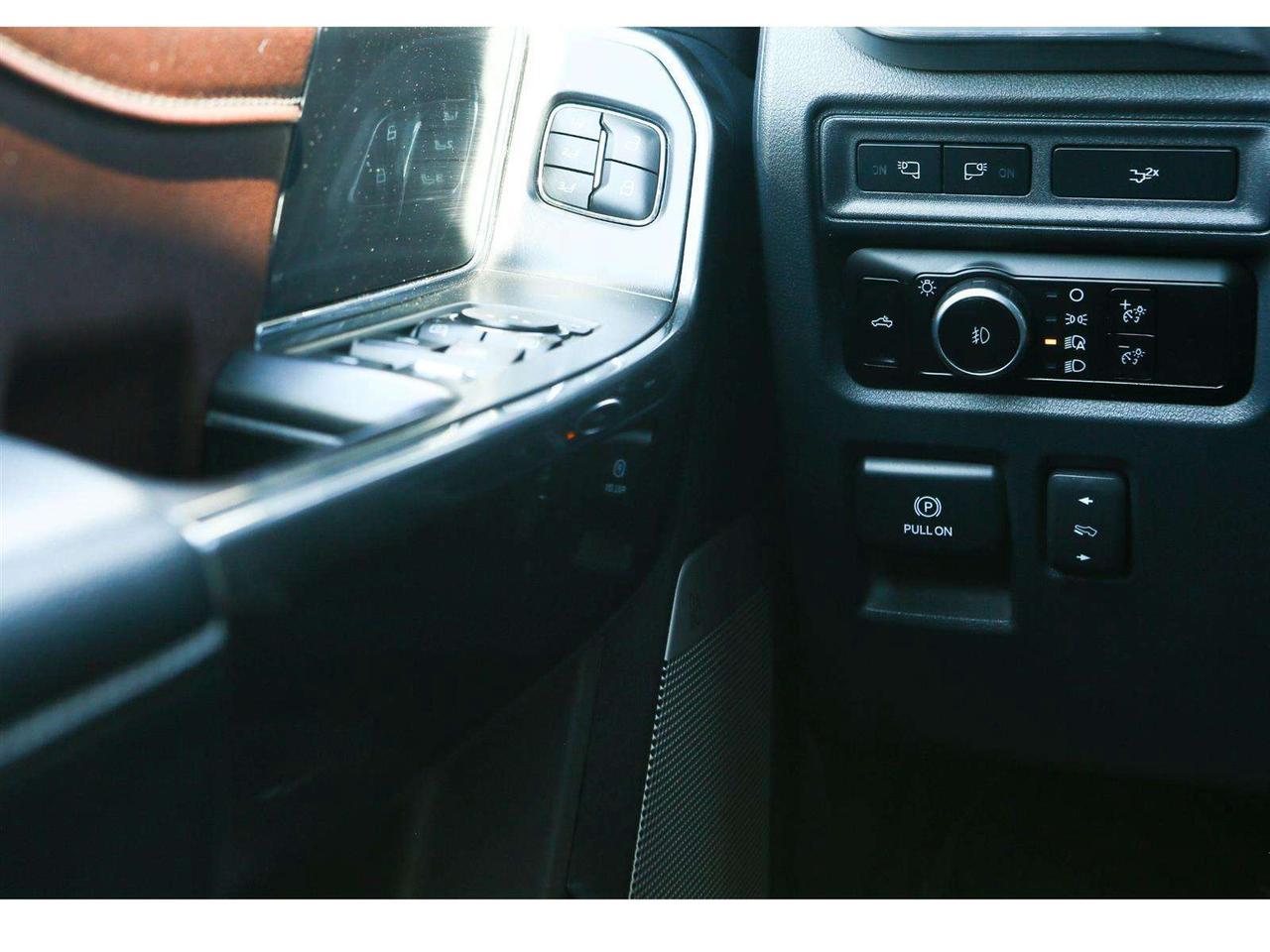 2023 Ford F-150 Lariat SuperCrew 6.5-ft. 4WD Photo