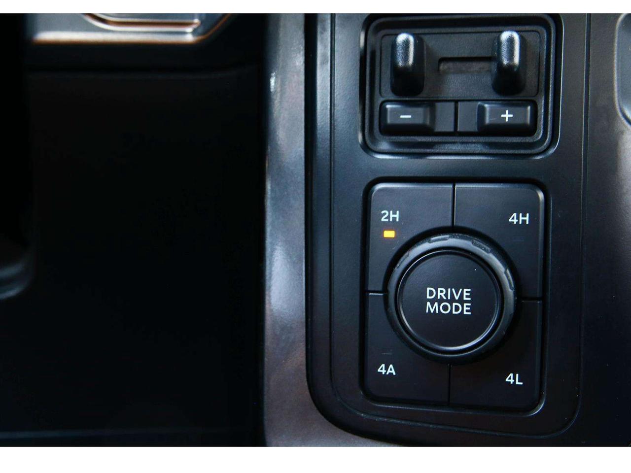 2023 Ford F-150 Lariat SuperCrew 6.5-ft. 4WD Photo