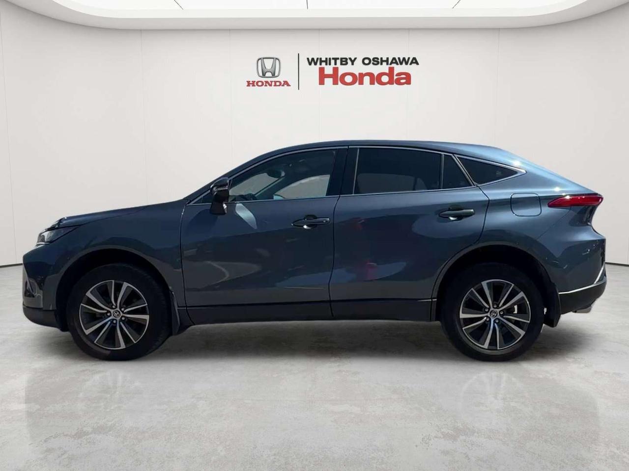 2023 Toyota Venza LE Photo2