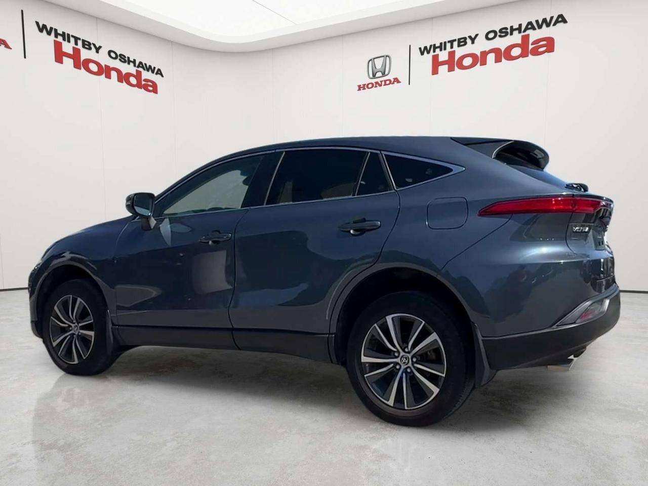 2023 Toyota Venza LE Photo