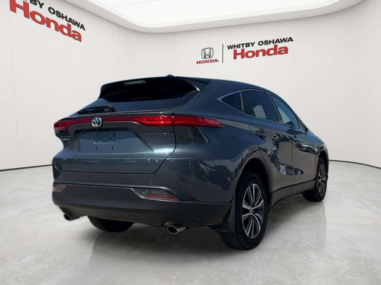 2023 Toyota Venza LE Photo