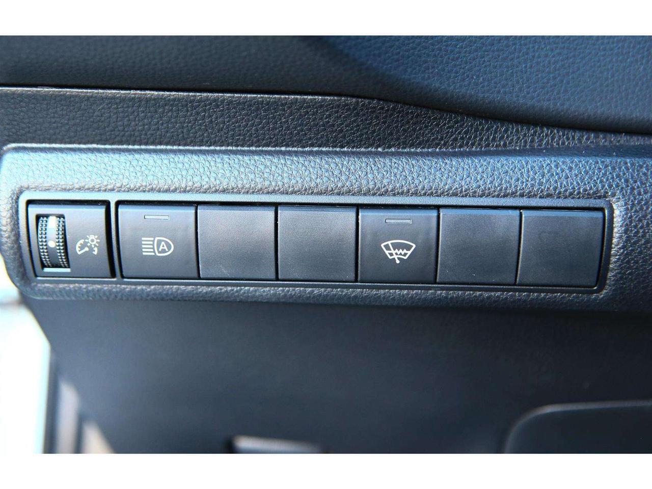2022 Toyota Corolla SE Hatchback CVT Photo