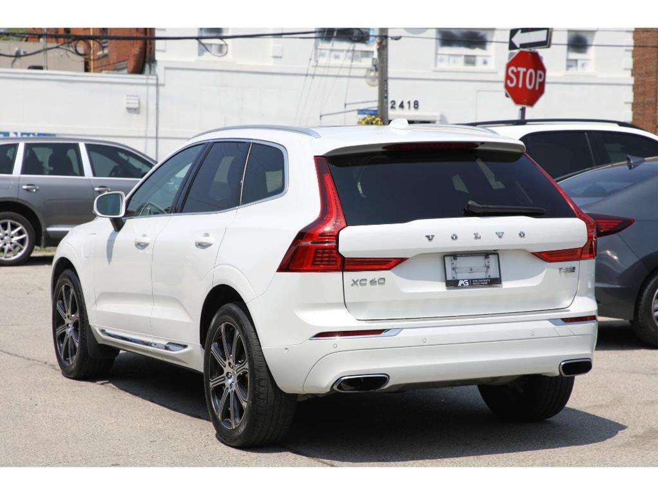 2020 Volvo XC60 T8 Inscription AWD | Turbocharged| 455 HP! Photo