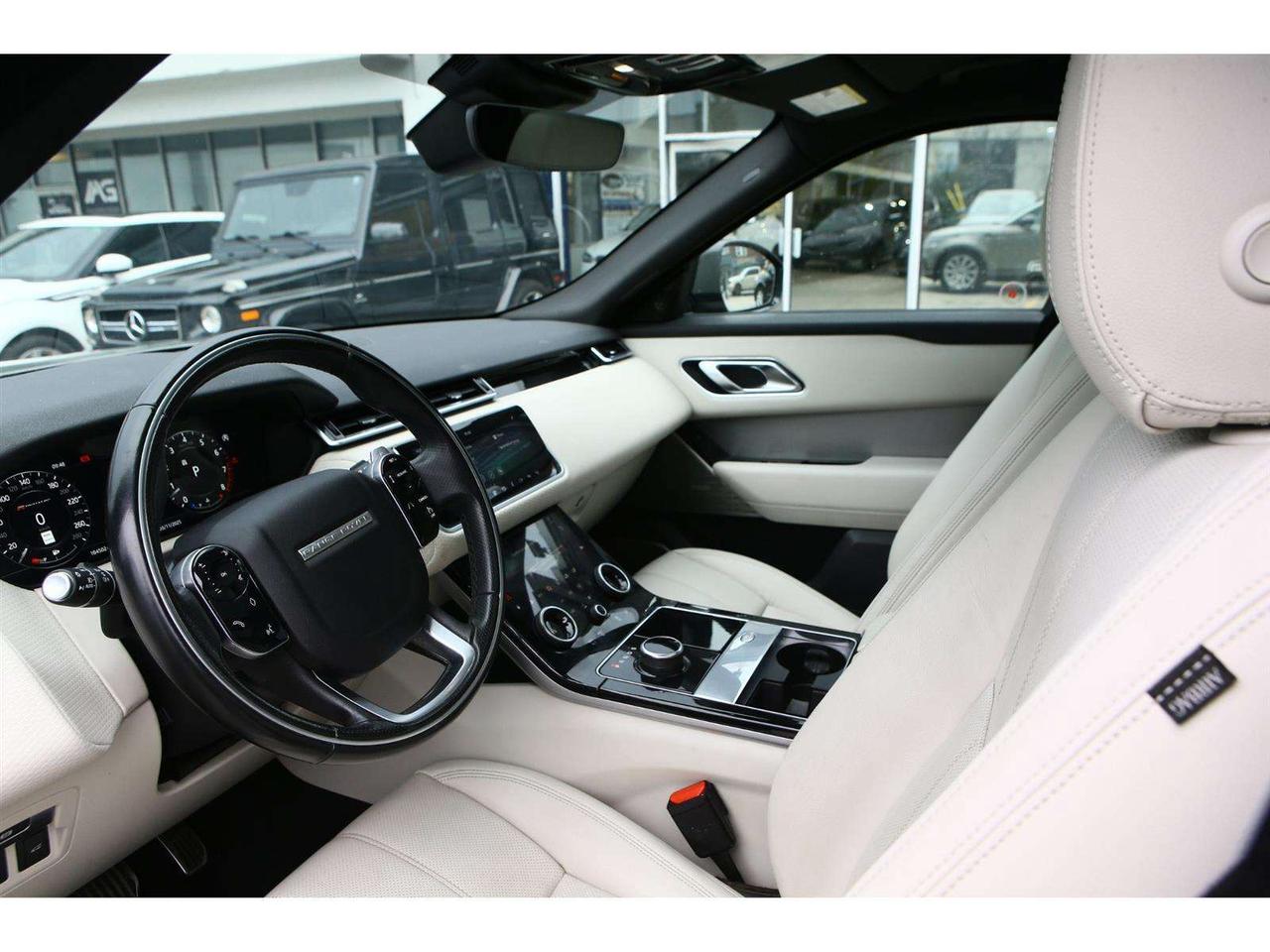 2018 Land Rover Range Rover Velar R-Dynamic SE Photo