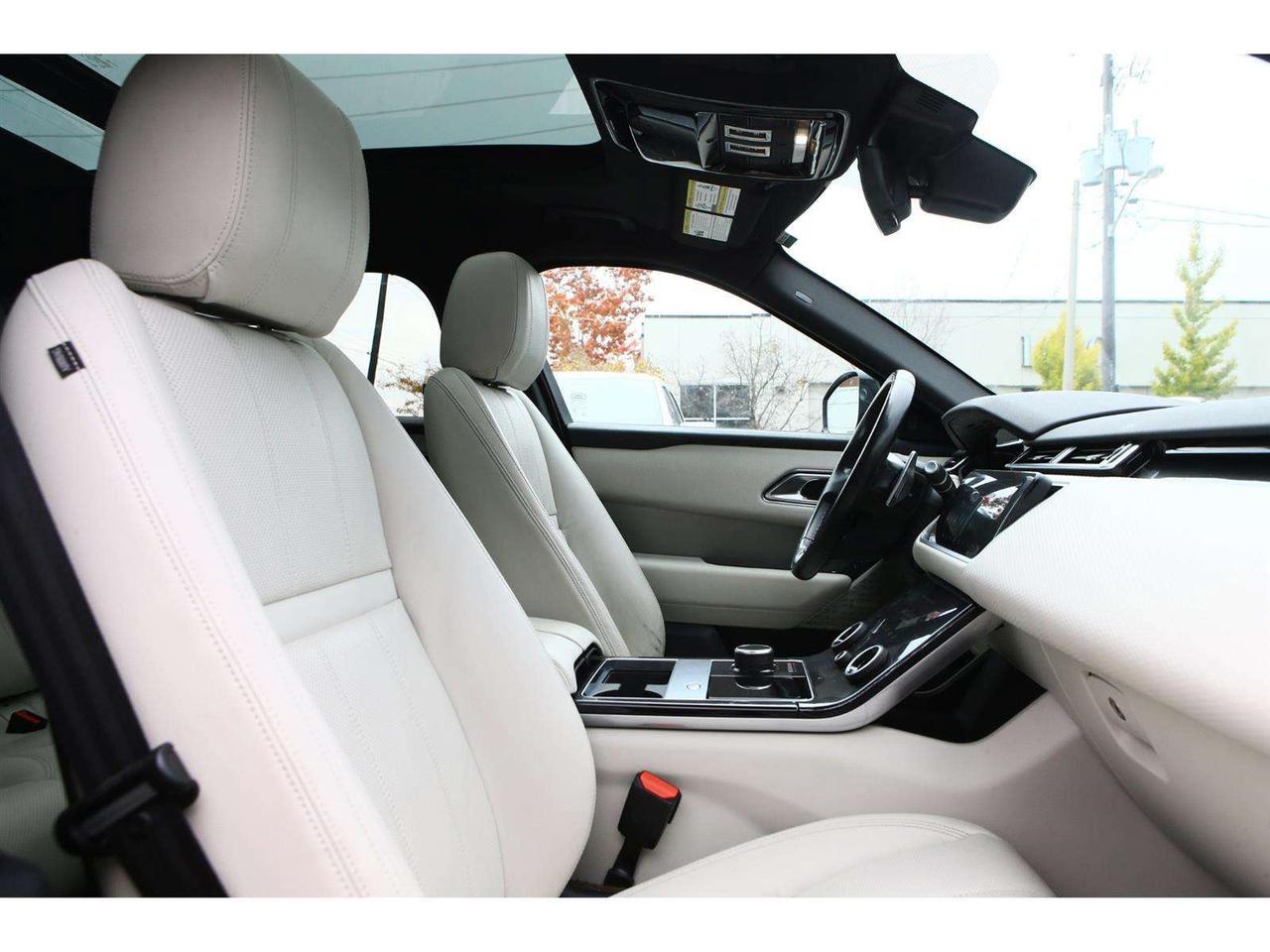 2018 Land Rover Range Rover Velar R-Dynamic SE Photo