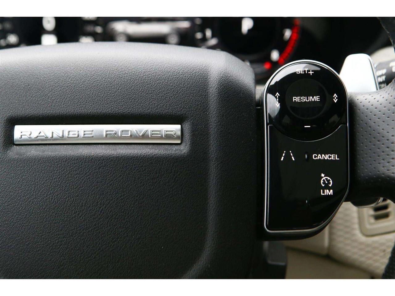 2018 Land Rover Range Rover Velar R-Dynamic SE Photo