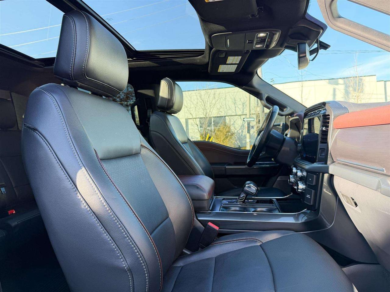 2023 Ford F-150 Lariat SuperCrew 4X4 Panoramic Roof | 20 inch Whls |12 inch Screen Lariat Sport Pkg | Full Leather Seats Photo