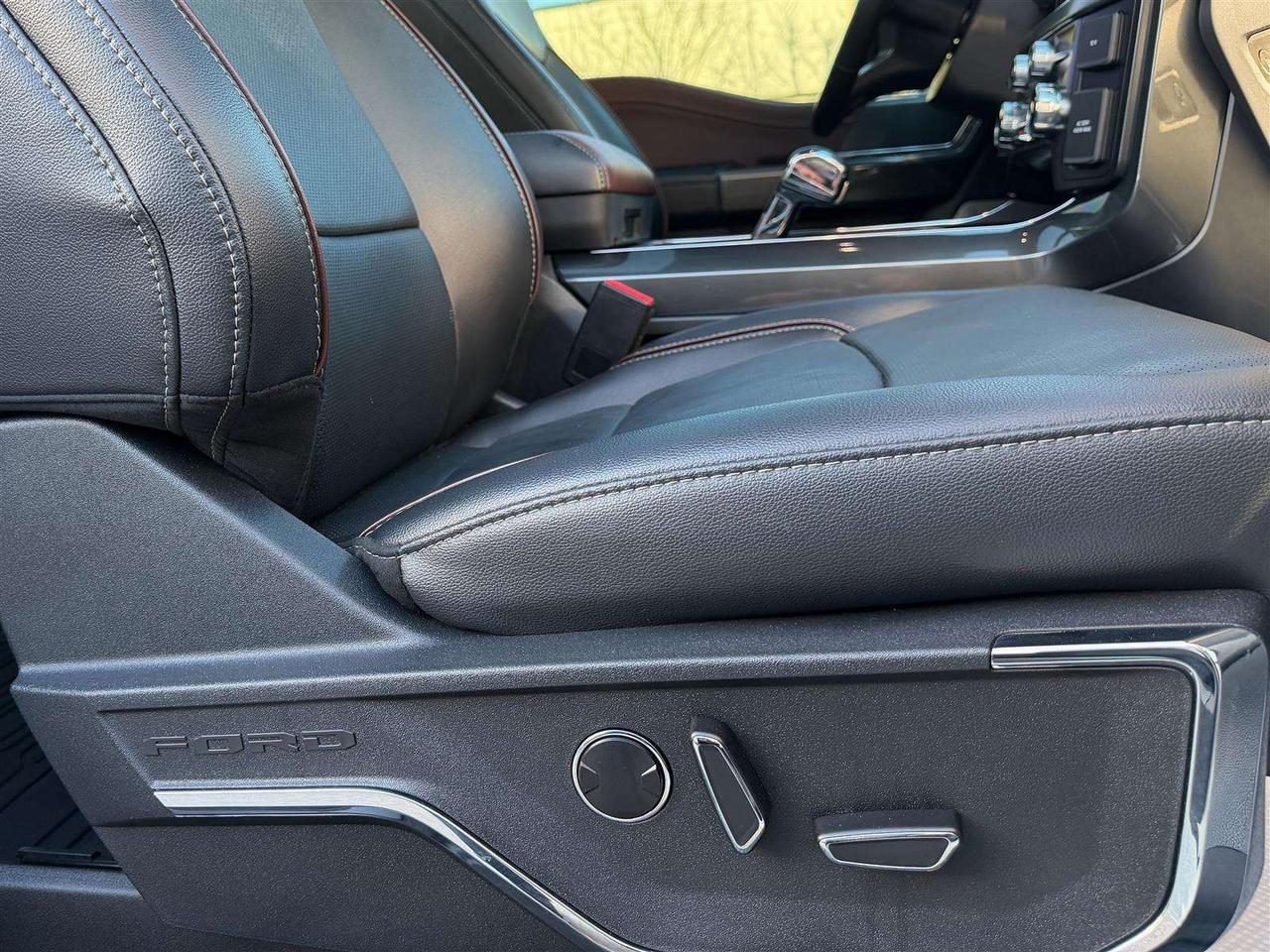 2023 Ford F-150 Lariat SuperCrew 4X4 Panoramic Roof | 20 inch Whls |12 inch Screen Lariat Sport Pkg | Full Leather Seats Photo