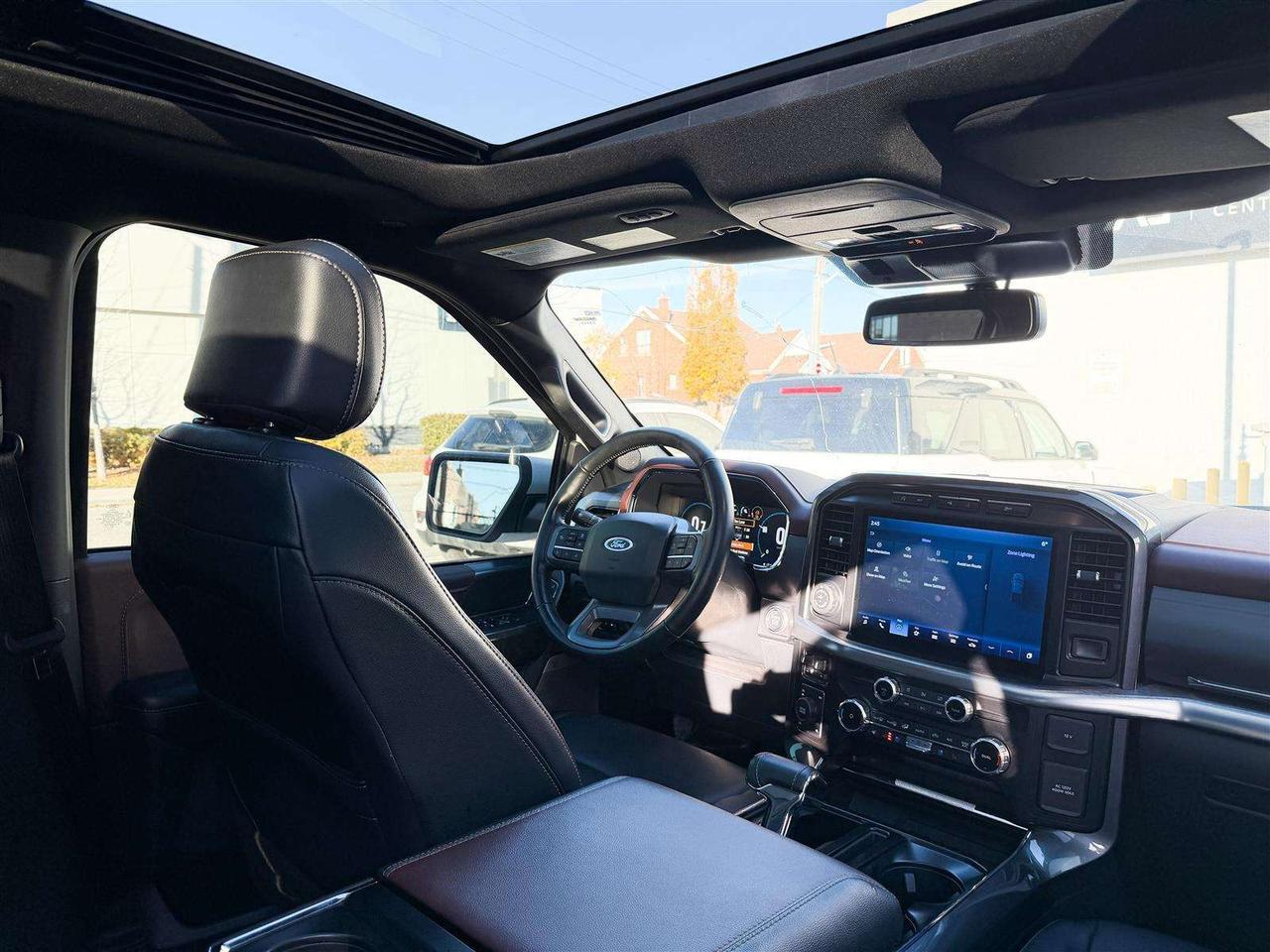 2023 Ford F-150 Lariat SuperCrew 4X4 Panoramic Roof | 20 inch Whls |12 inch Screen Lariat Sport Pkg | Full Leather Seats Photo