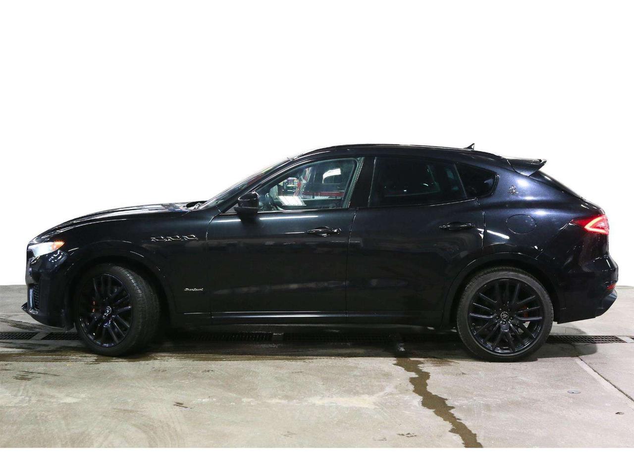 2020 Maserati Levante S GRANSPORT Photo3