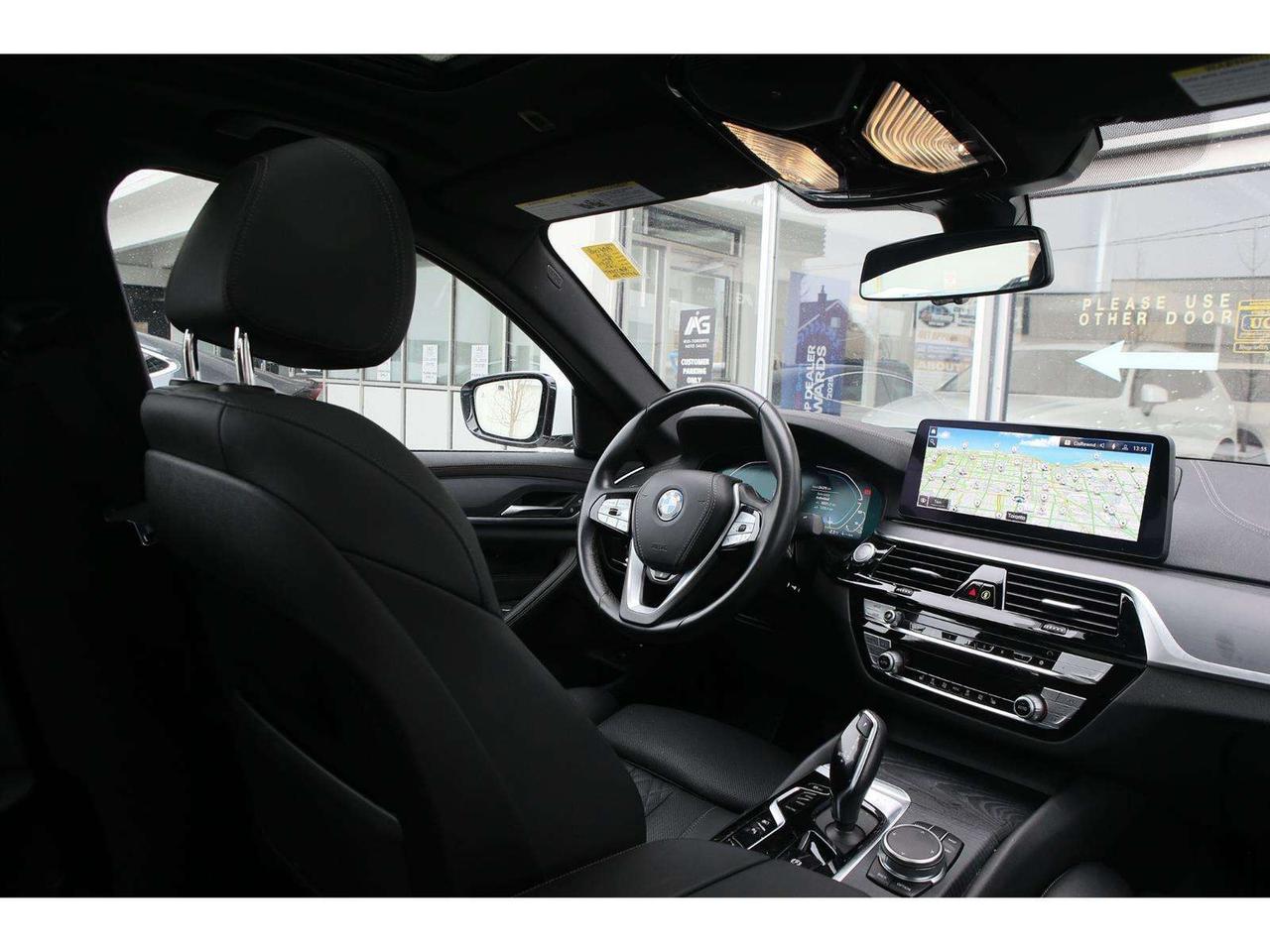 2023 BMW 530xi 530xe Plug-In-Hybrid Photo