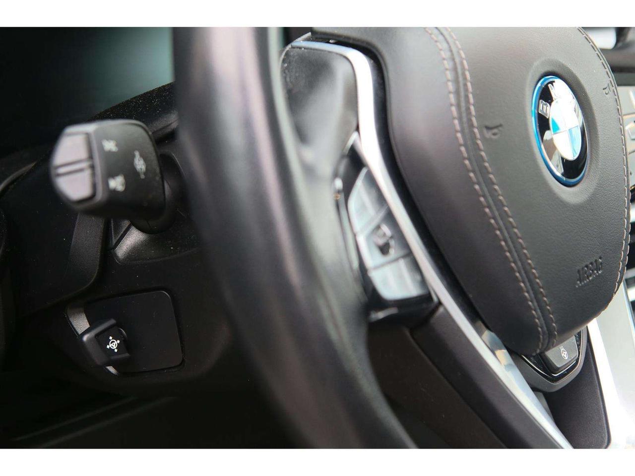 2023 BMW 530xi 530xe Plug-In-Hybrid Photo