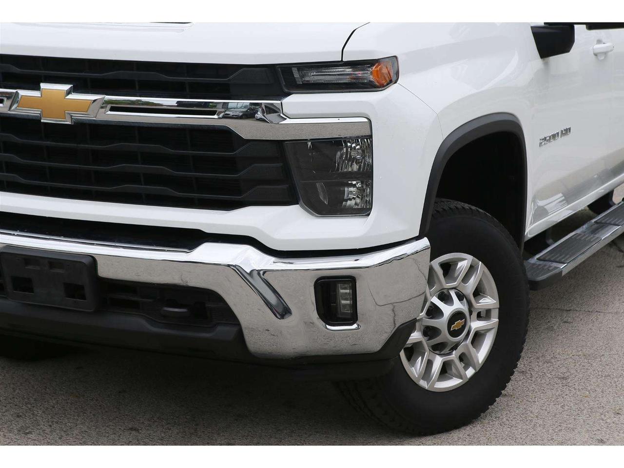 2025 Chevrolet Silverado 2500 HD LT Crew Cab 4X4 | Long Box 6.8 FT | 6.6 V8 | ALLISON 10 SPD- Automatic Photo
