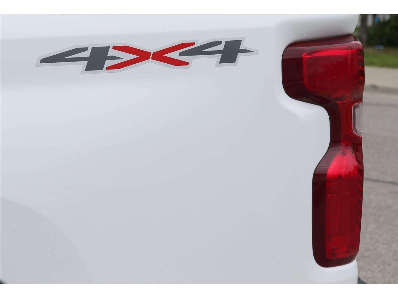 2025 Chevrolet Silverado 2500 HD LT Crew Cab 4X4 | Long Box 6.8 FT | 6.6 V8 | ALLISON 10 SPD- Automatic Photo