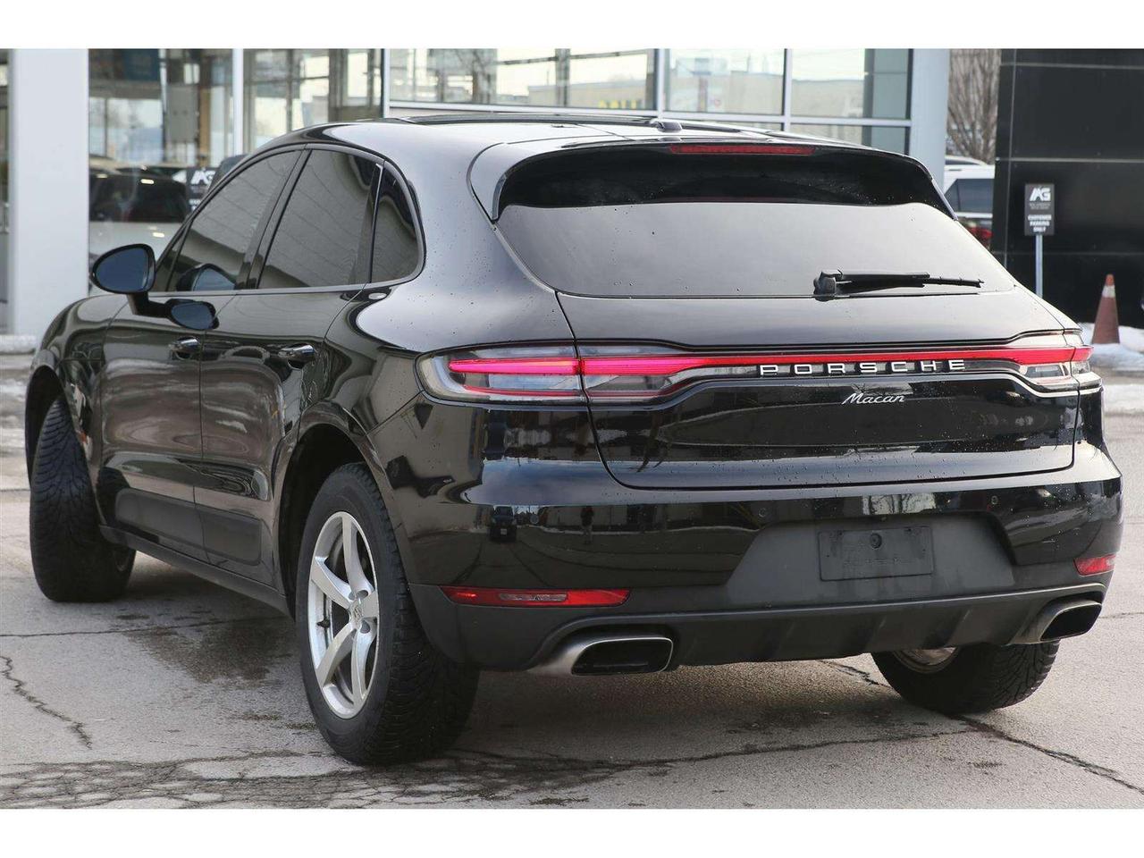 2020 Porsche Macan S   Porsche Leather Seats Chrono Sport   PDK Trans Photo4