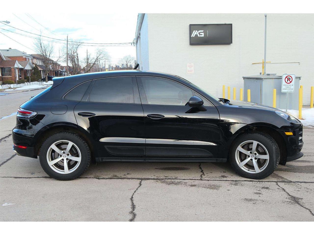 2020 Porsche Macan S   Porsche Leather Seats Chrono Sport   PDK Trans Photo