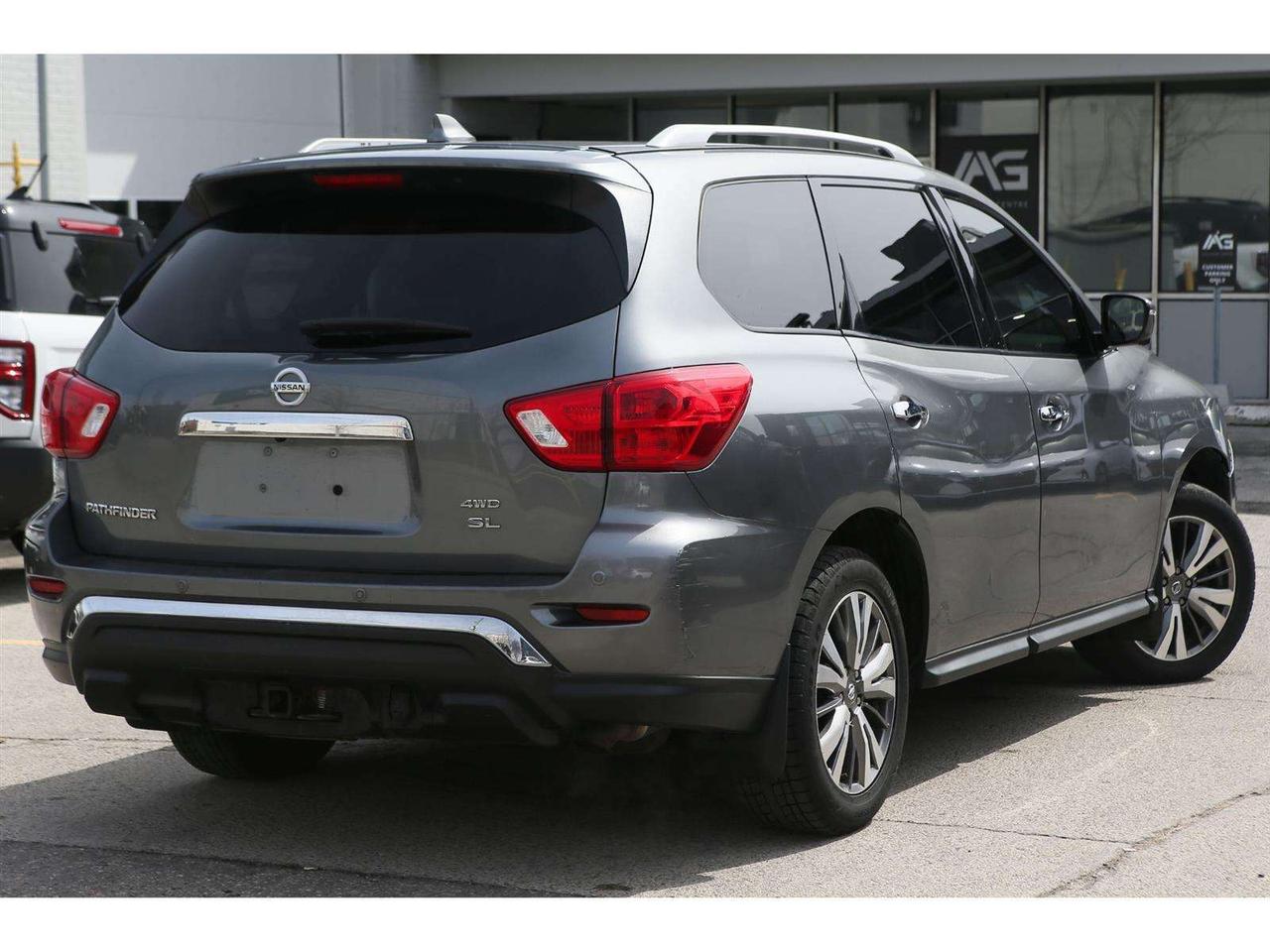 2020 Nissan Pathfinder SL 4WD Photo