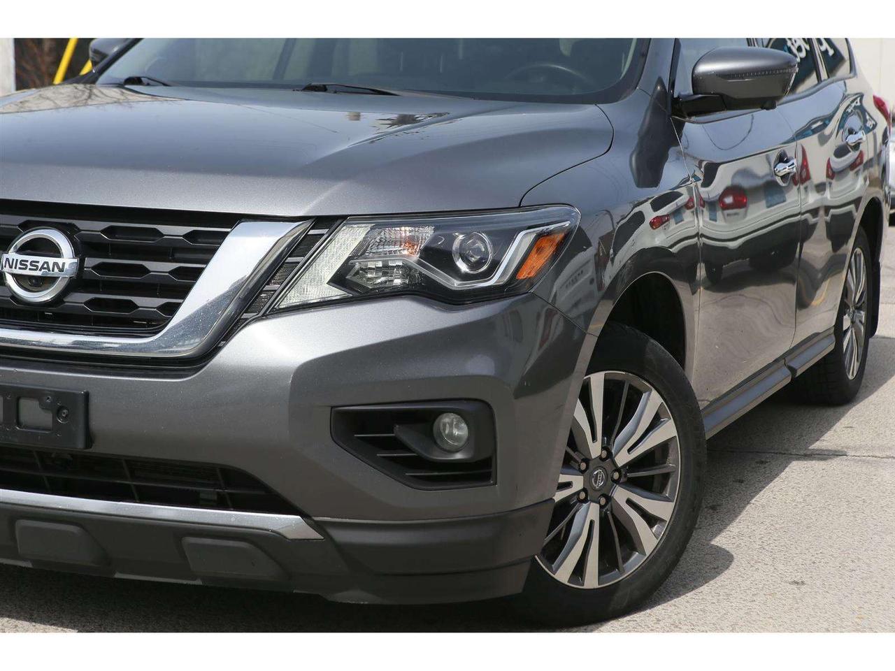 2020 Nissan Pathfinder SL 4WD Photo