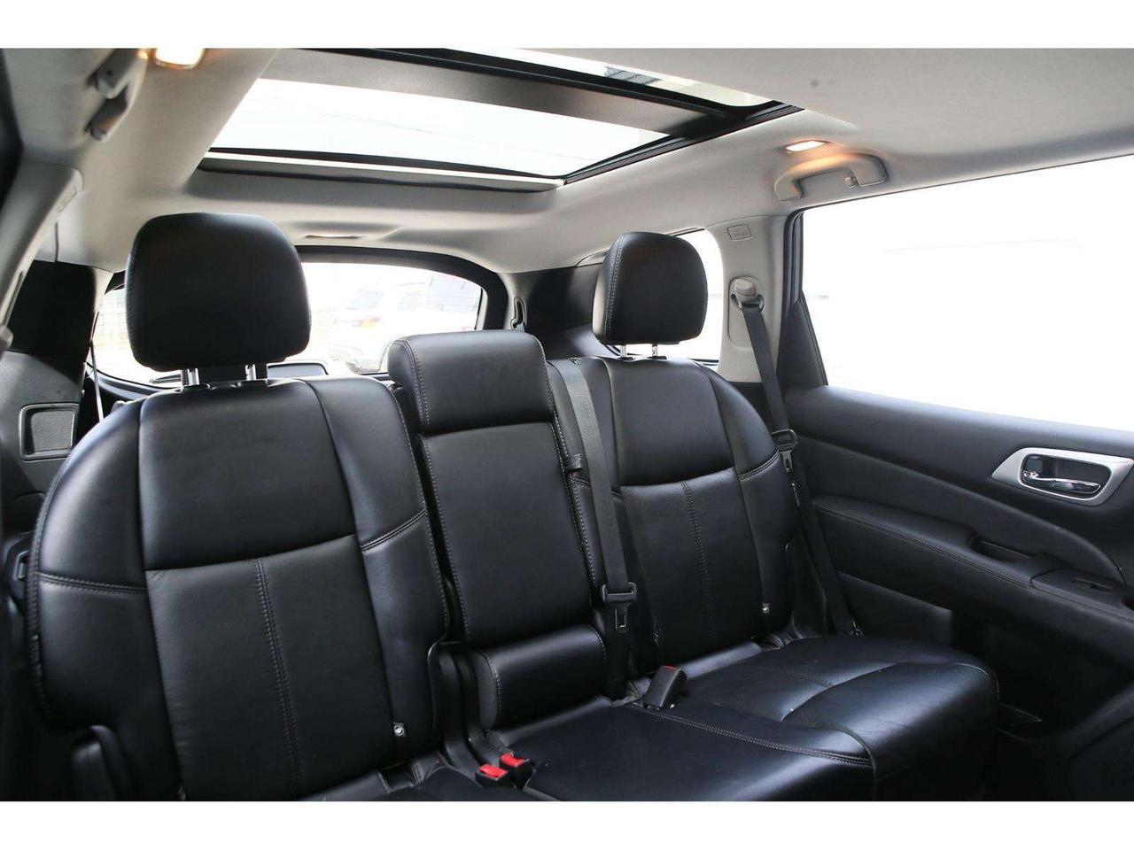 2020 Nissan Pathfinder SL 4WD Photo