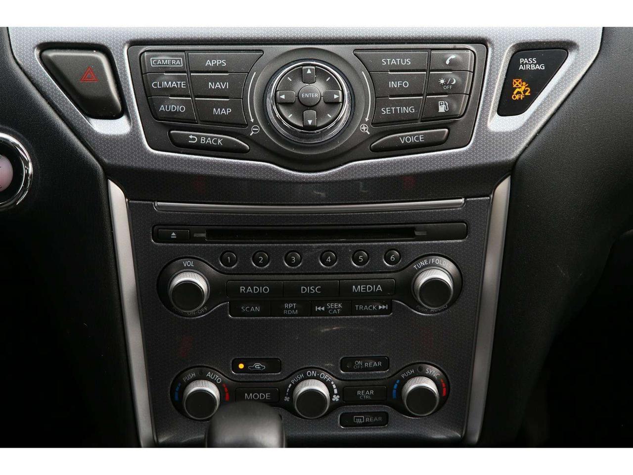 2020 Nissan Pathfinder SL 4WD Photo