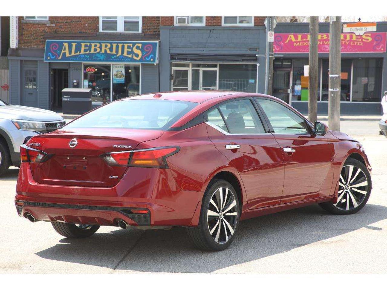 2022 Nissan Altima 2.5 Platinum AWD Photo