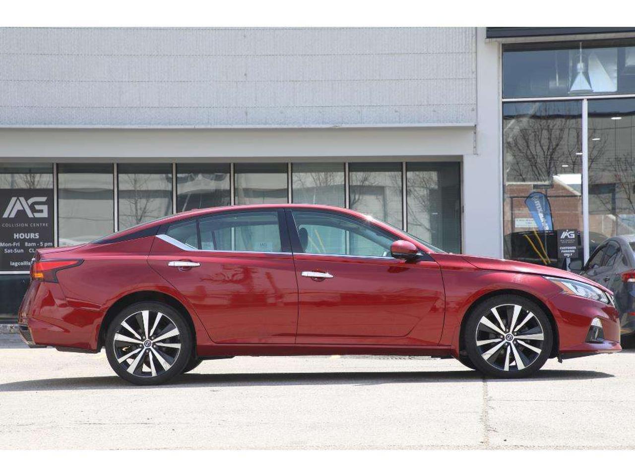 2022 Nissan Altima 2.5 Platinum AWD Photo