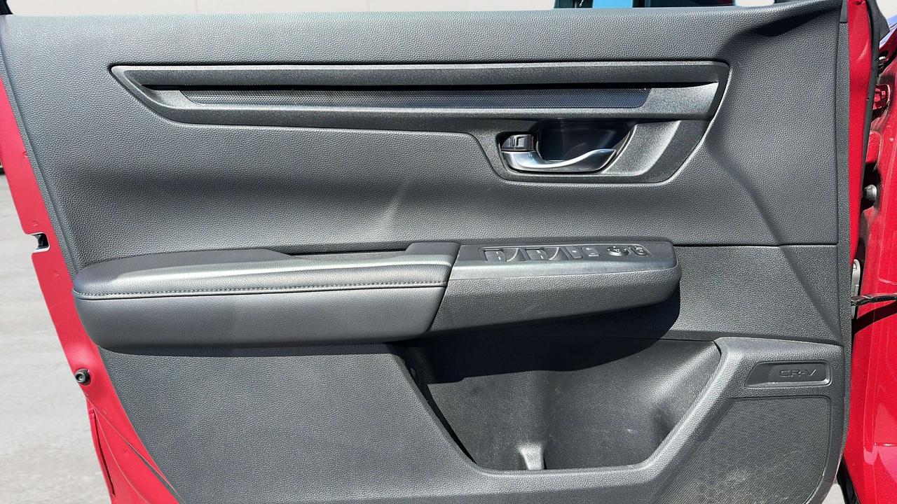 2025 Honda CR-V LX Photo