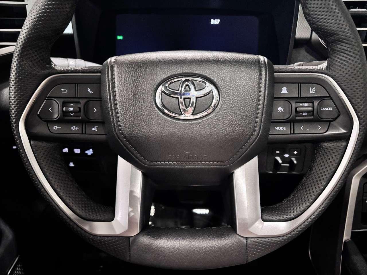 2026 Toyota Tundra 4X4 CrewMax Limited Photo