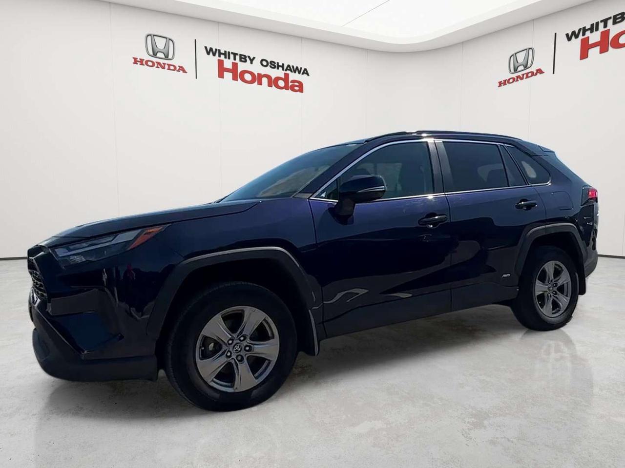 2023 Toyota RAV4 XLE Photo5