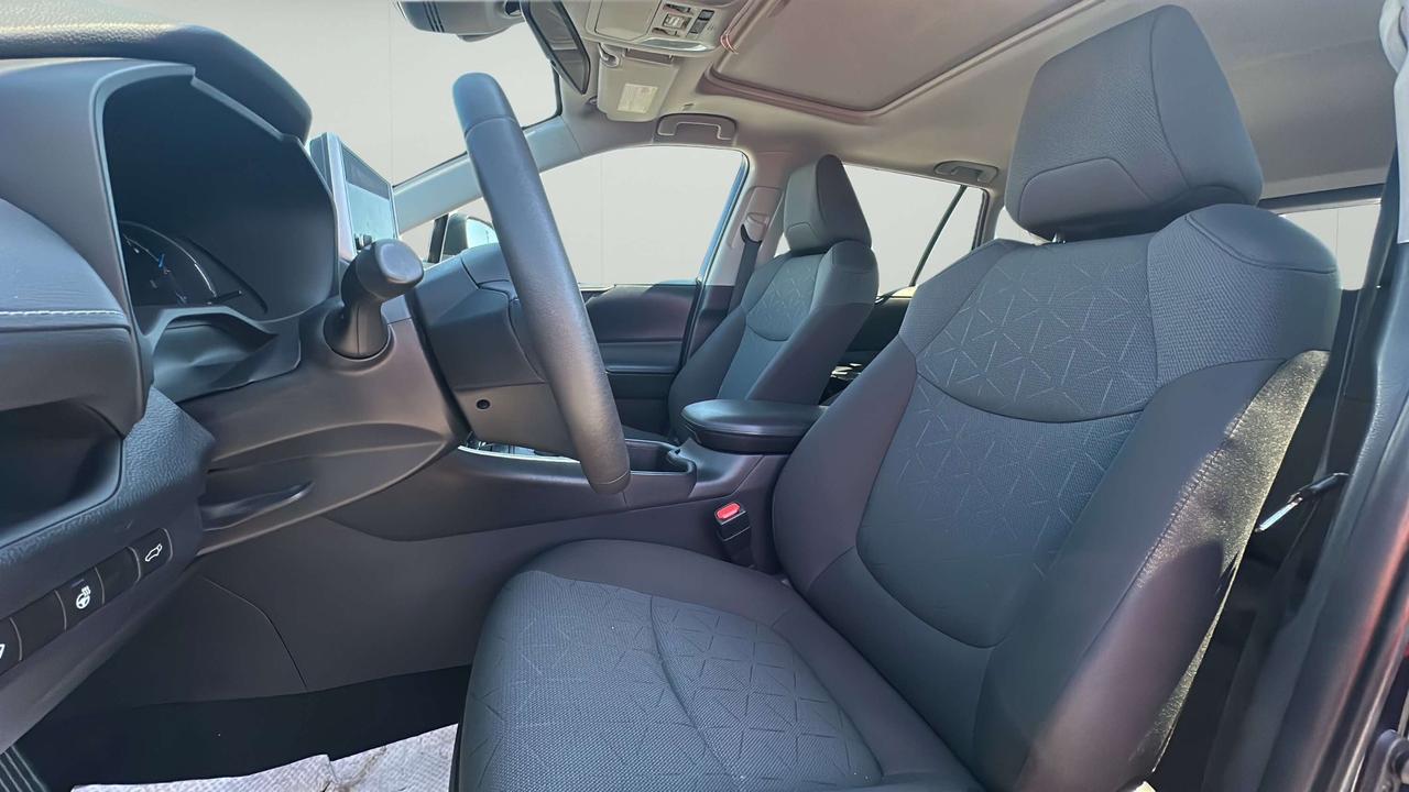 2023 Toyota RAV4 XLE Photo