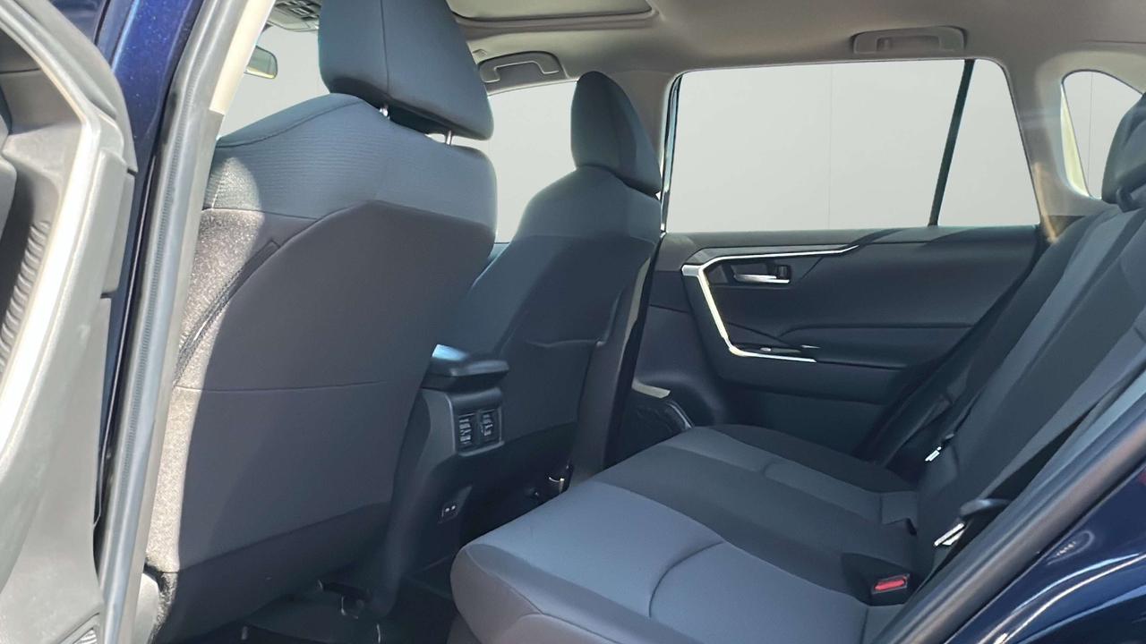 2023 Toyota RAV4 XLE Photo