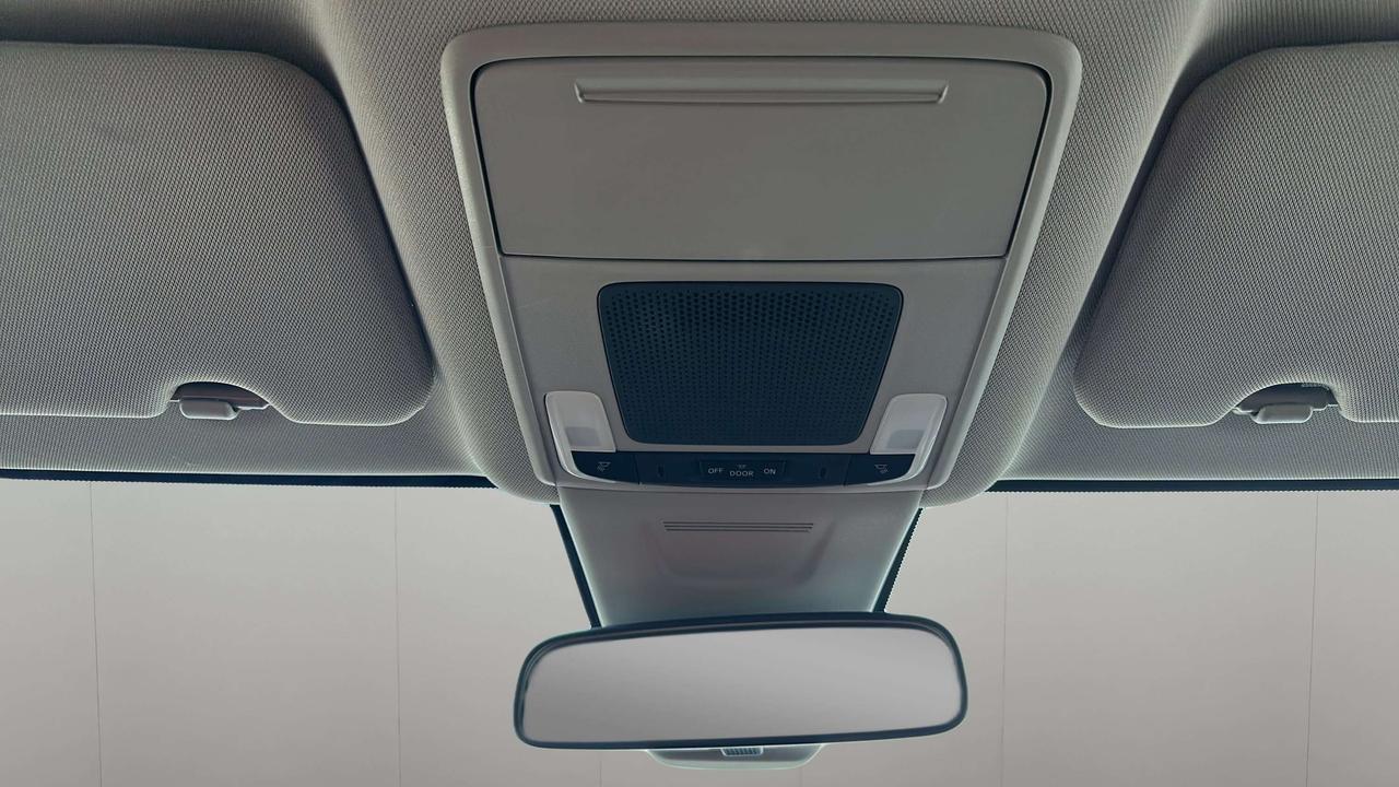 2025 Honda CR-V LX Photo