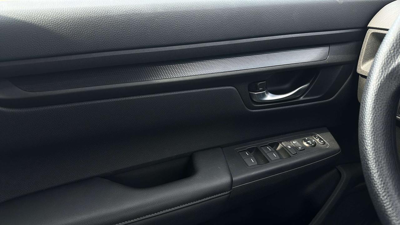 2025 Honda CR-V LX Photo