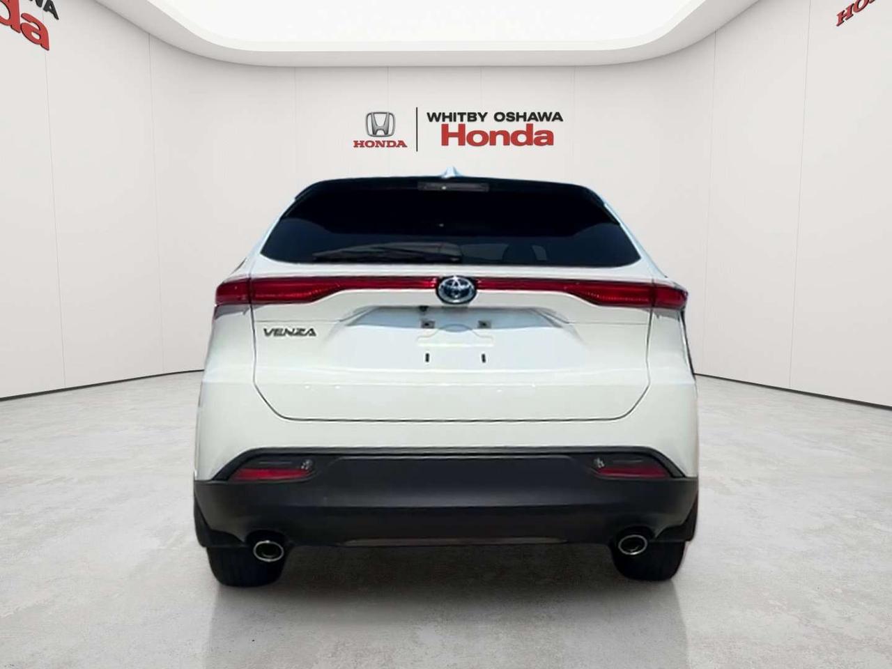 2023 Toyota Venza  Photo