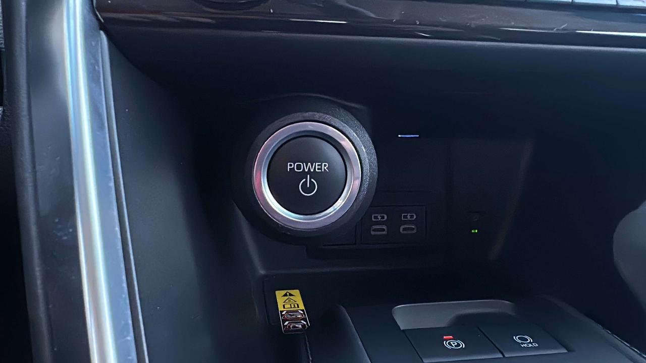 2023 Toyota Venza  Photo