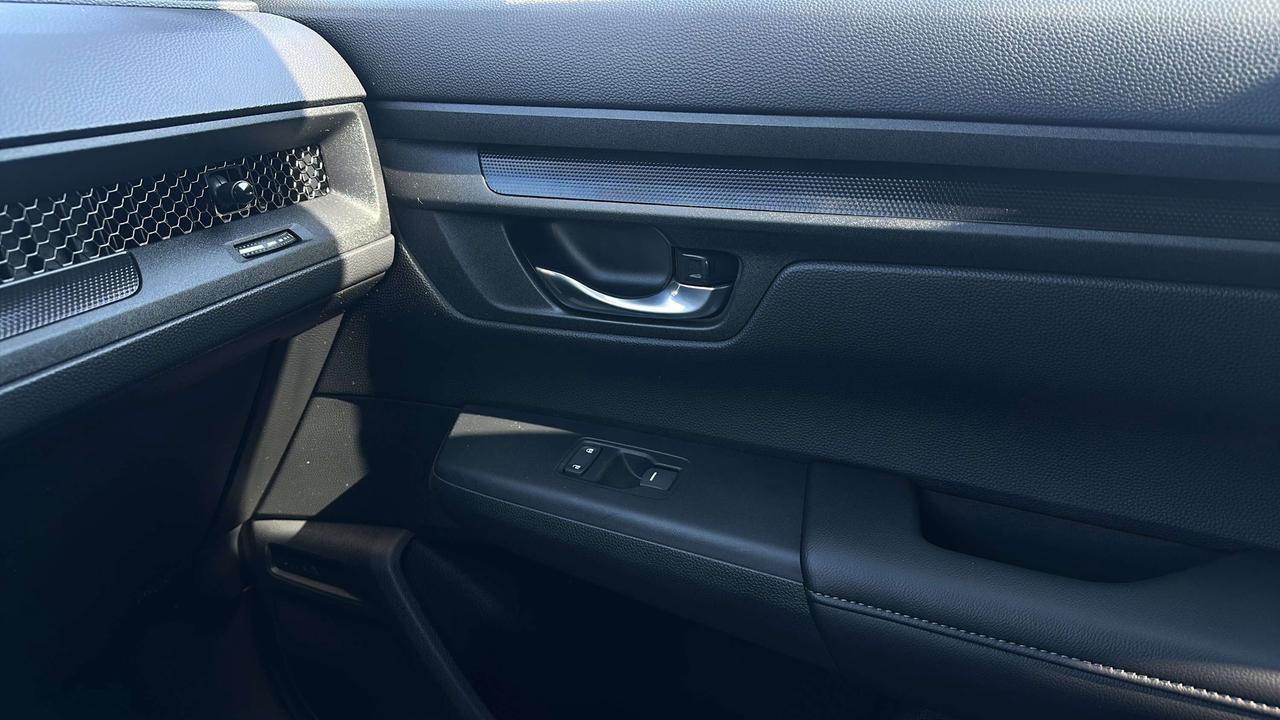 2026 Honda CR-V LX Photo