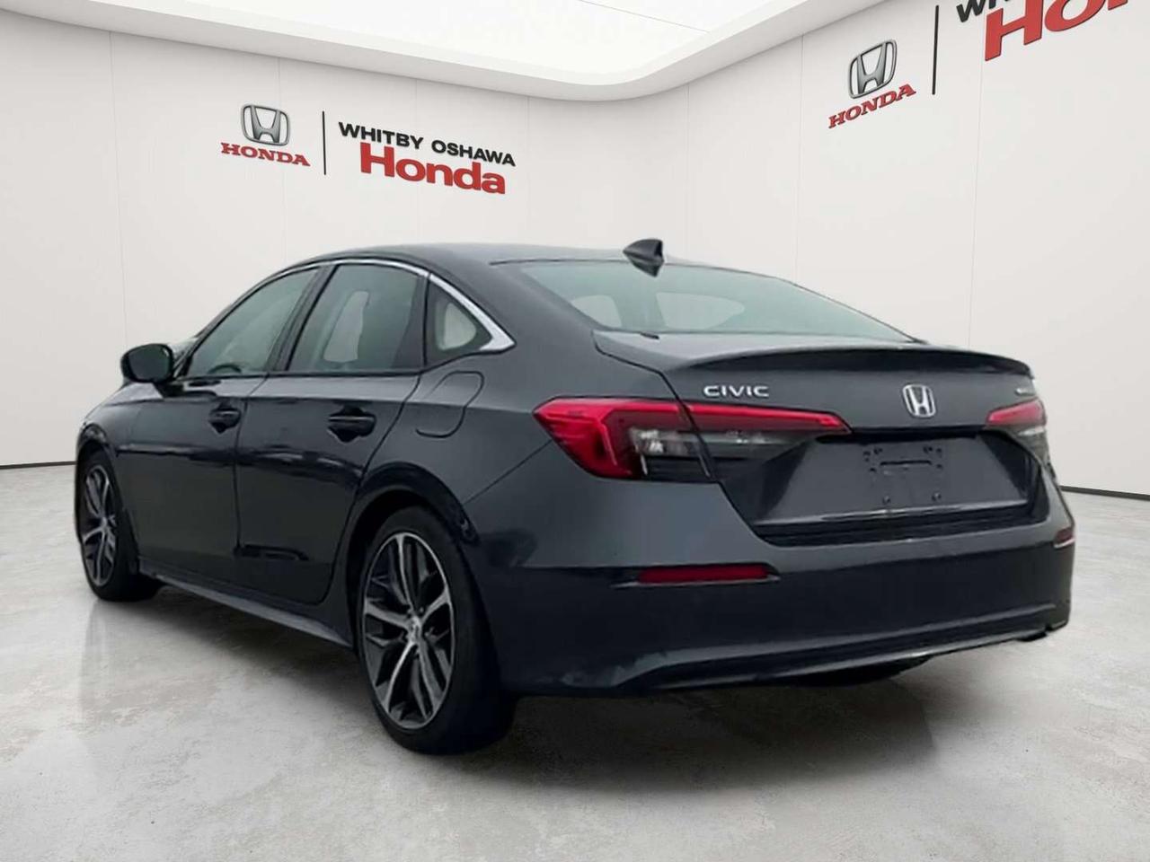 2024 Honda Civic Touring Photo4