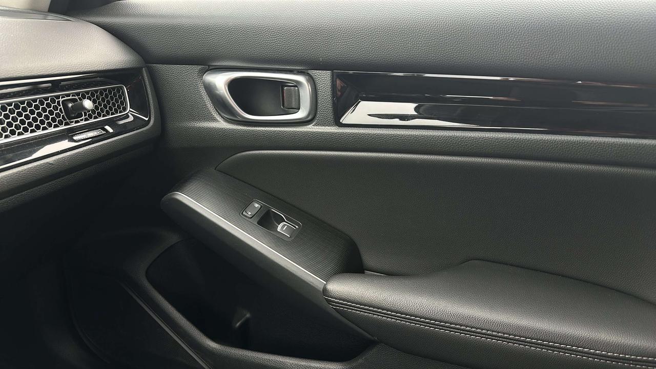 2024 Honda Civic Touring Photo
