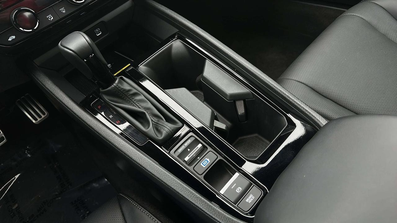 2025 Honda Accord Sport-L Photo