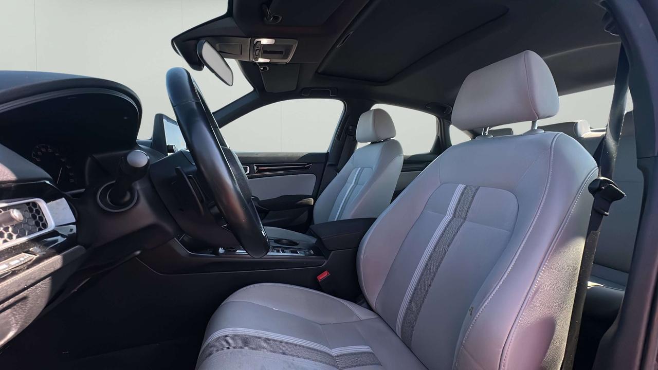 2025 Honda Civic Sport Photo