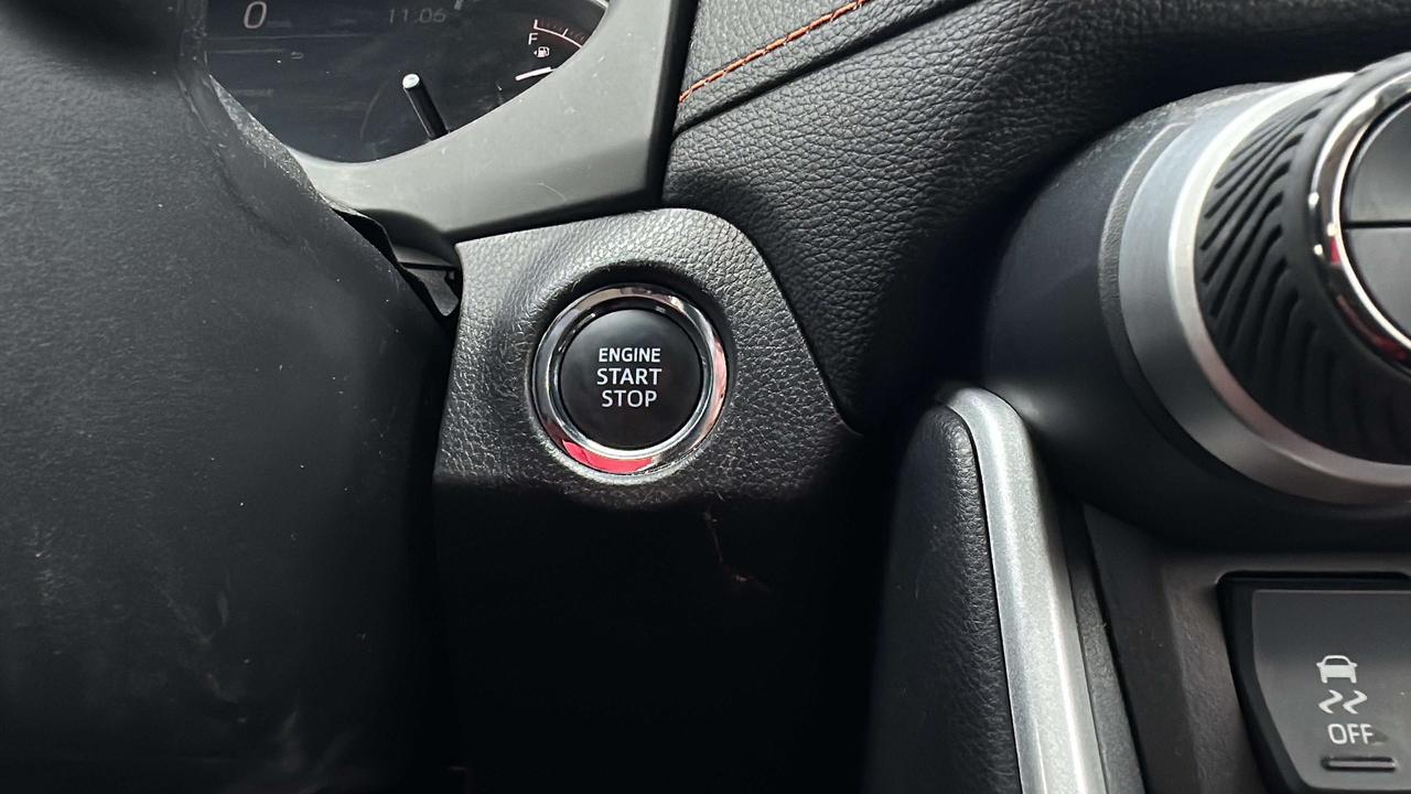 2025 Toyota RAV4 TRAIL Photo