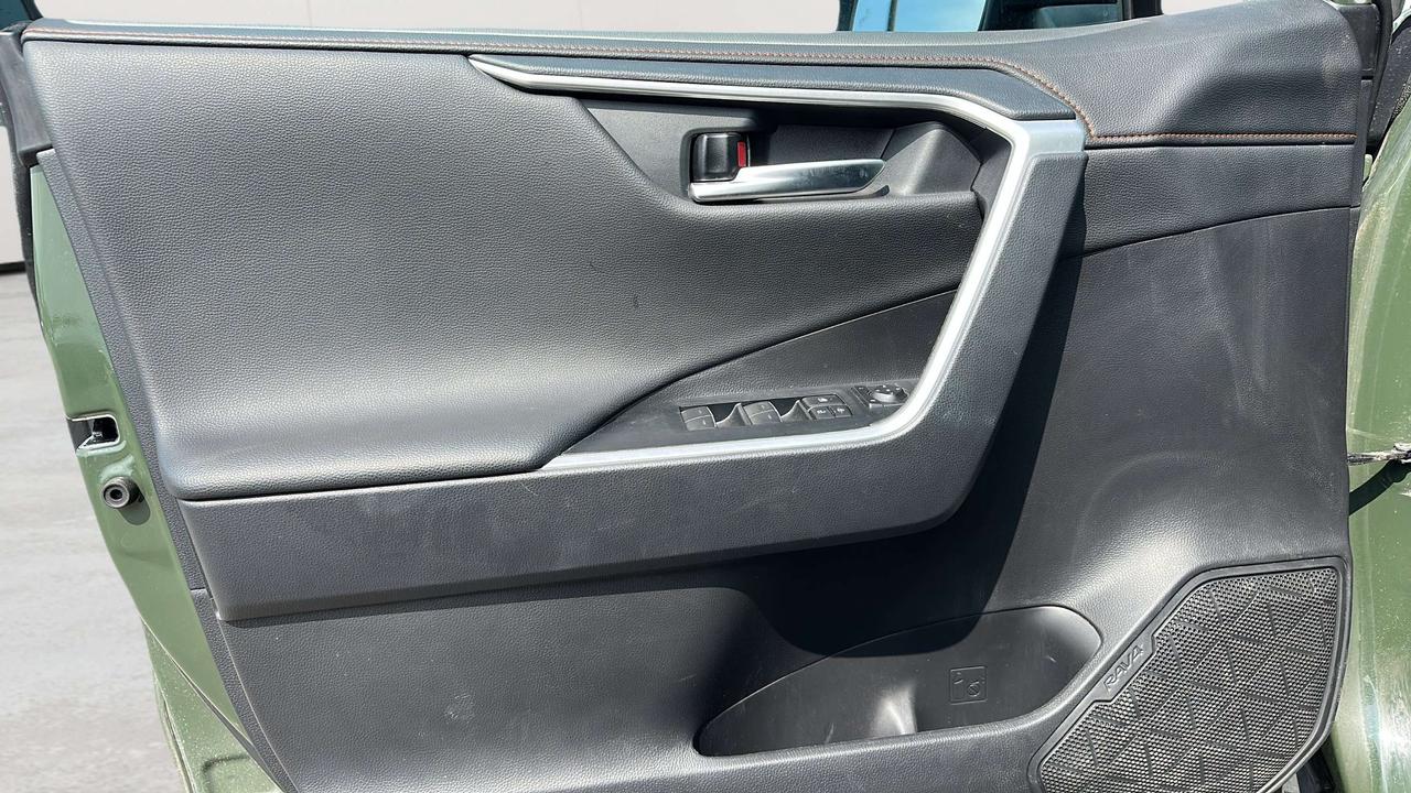 2025 Toyota RAV4 TRAIL Photo
