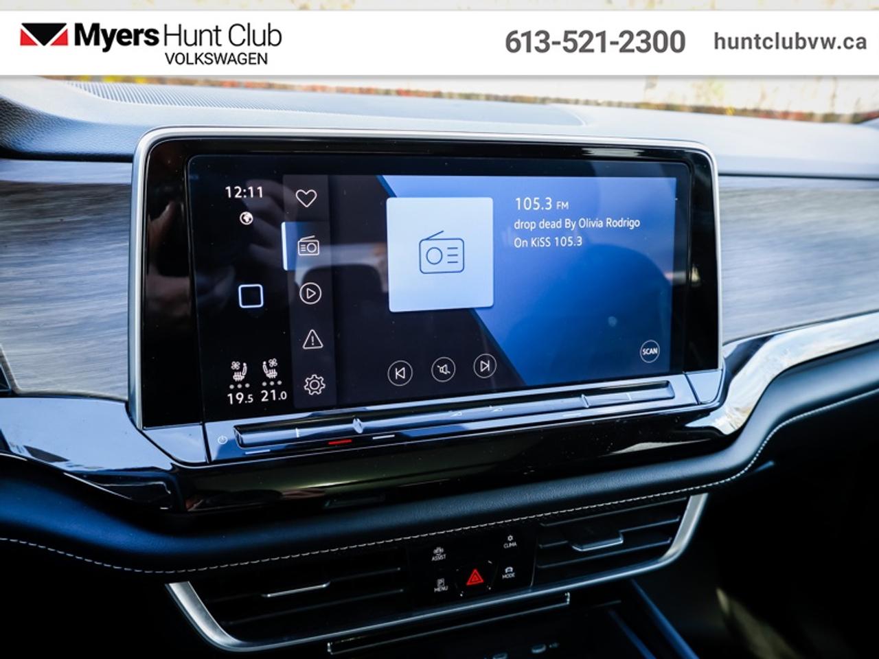 2024 Volkswagen Atlas Execline 2.0 TSI Photo