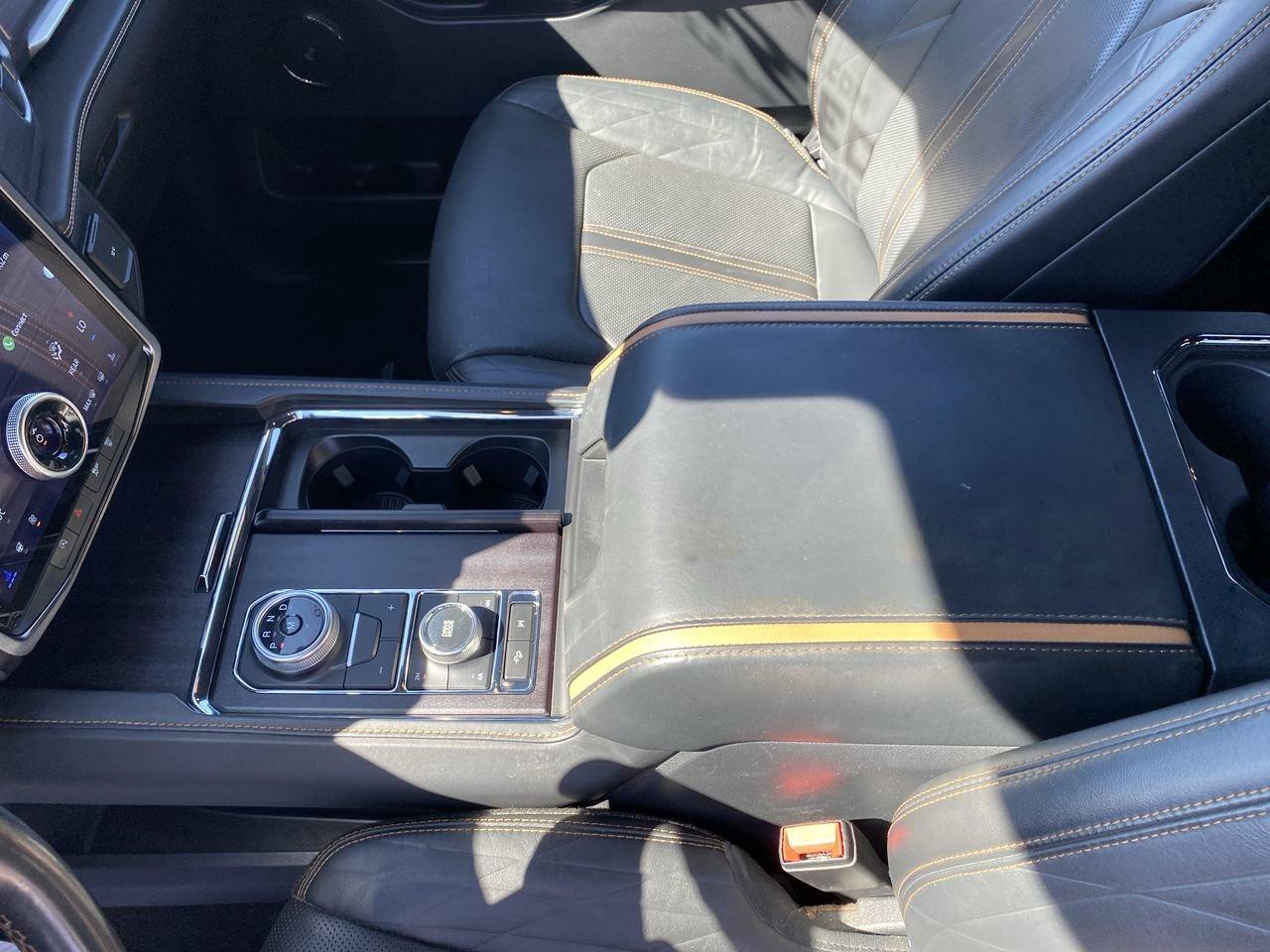 2022 Ford Expedition Platinum Max Photo