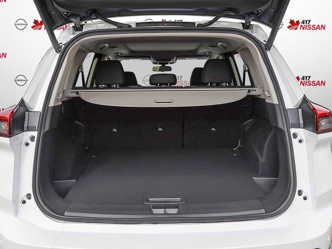 2026 Nissan Rogue SV MOONROOF Photo